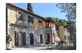 SF 1, Casale con piscina e terreno ad Assisi