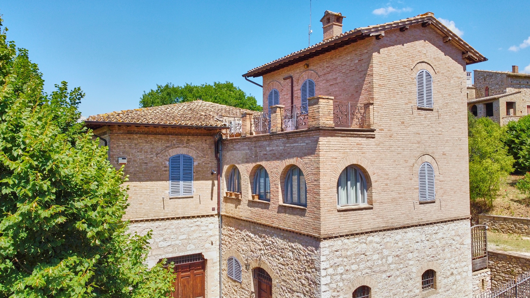 VILLA IN VENDITA ASSISI